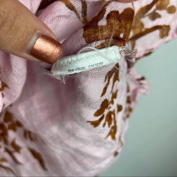 Joie Narumi Floral Sleeveless Split Neck Blouse in Fleur Disle Pink Stripe Small - Picture 5 of 5